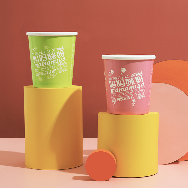 Moisture-proof and anti-softening paper bowl